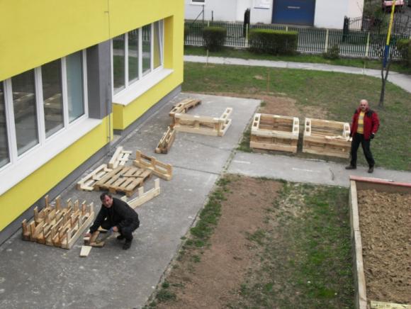 Skladanie paletových hriadok Skladanie paletových hriadok