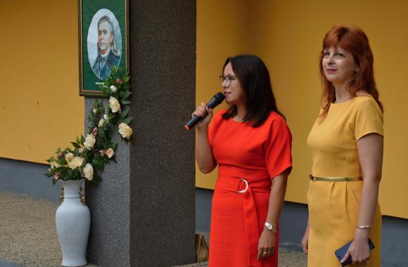 skolsky_rok_4.JPG skolsky_rok_4.JPG